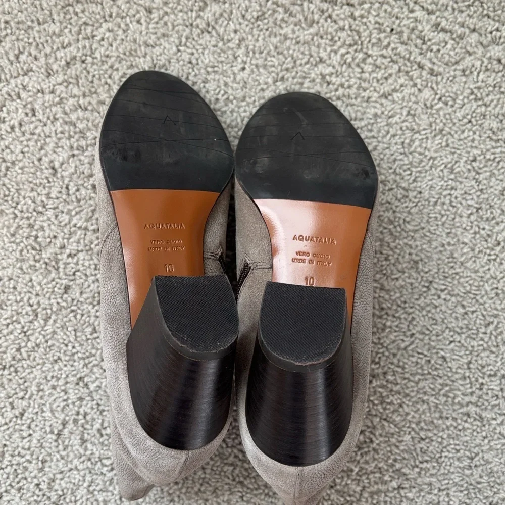 Aquatalia Women's Tan Ankle Booties- Made in Italy. Size 10